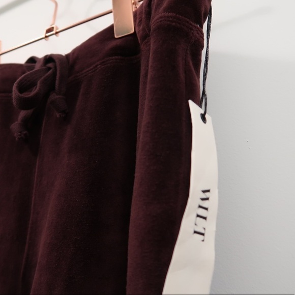 EUC WILT Boxy Velour Sweatshirt Set - Picture 8 of 10